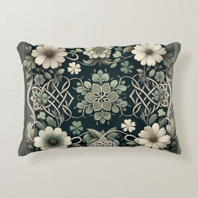Celtic Clover Floral Charm Dekokissen (Vorderseite)