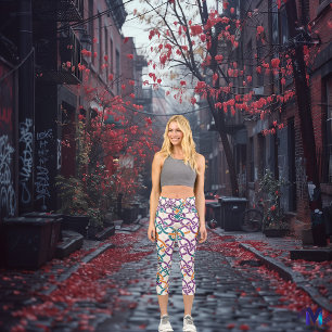 Celtic Knot Harmony - Vibranly Green & Lila Capri Leggings