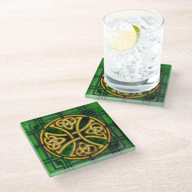 Celtic Knot on Green Stainglas Untersetzer (Schrägansicht)