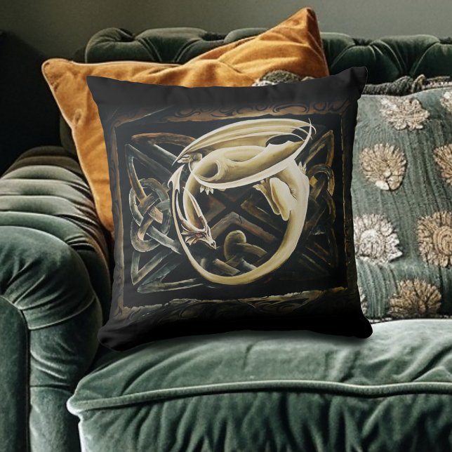Celtic Knot Work Cream Dragon Kissen (Von Creator hochgeladen)