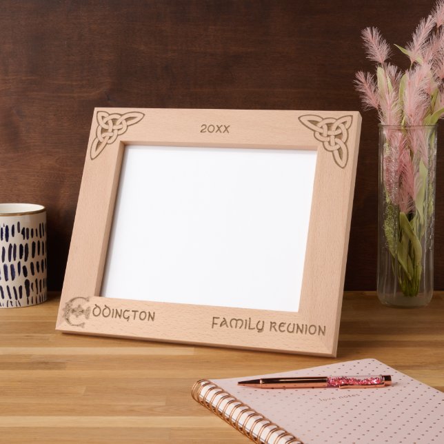 Celtic Letter E Individuelle Name Geätzte Rahmen (Links)