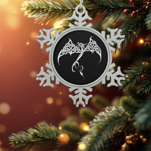 Celtic Tribal Dragon Schwarz-weiß Schneeflocken Zinn-Ornament