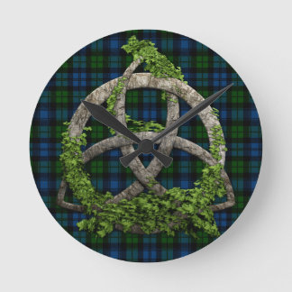 Celtic Trinity Knot And Campbell Military Tartan Runde Wanduhr
