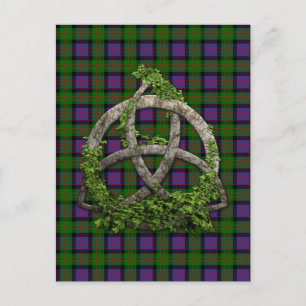 Celtic Trinity Knot and Clan MacDonald Tartan Postkarte