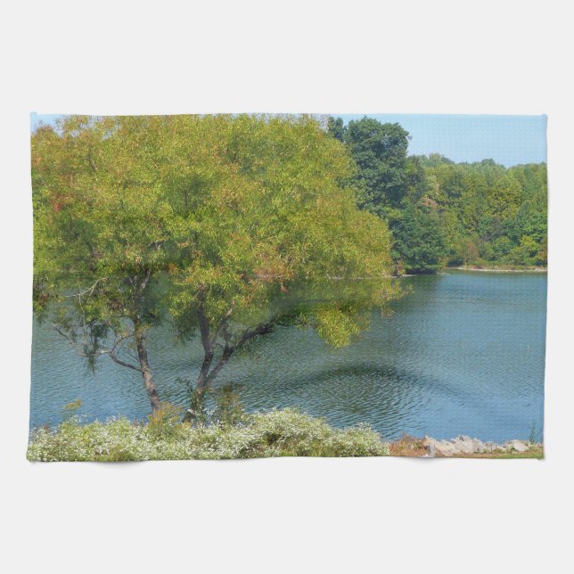 Centennial Lake in Ellicott City Maryland Geschirrtuch (Horizontal)