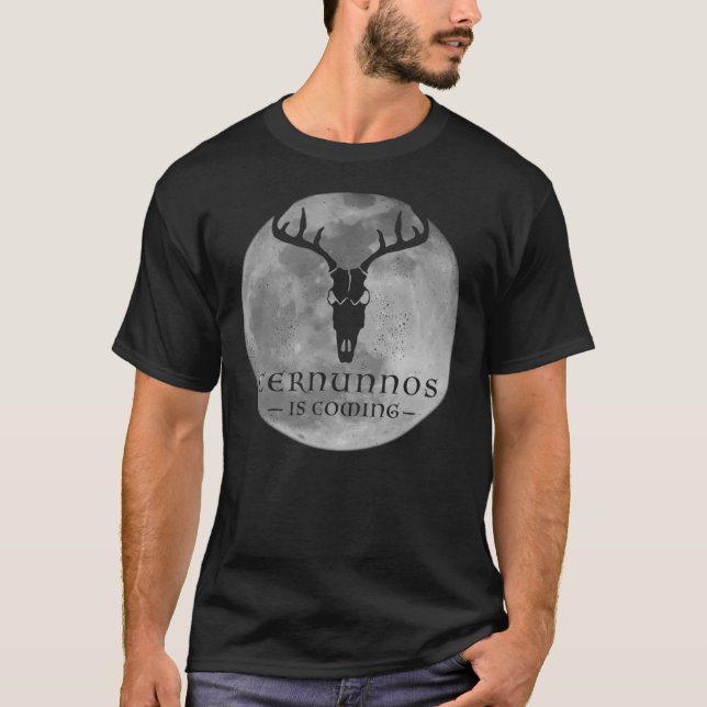 Cernunnos kommt als essenzieller T - Shirt (Vorderseite)