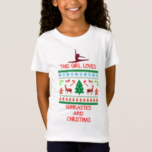 Cette fille aime la gymnastique et le T-shirt de N