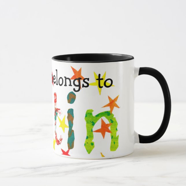 'Cette Mug appartient à Justin' Ringer Mug (Droite)