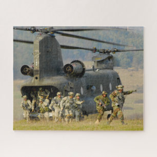 CH-47D CHINOOK (16x20 INCH)