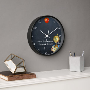 Chalkboard and Globe Personalized Teacher Clock Uhr