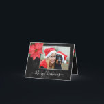 Chalkboard Botanisches Frohe Weihnachtsfest Foto Feiertagskarte<br><div class="desc">Elegante Poinsettia mit Chalkboard Hintergrund und Silver Rahmen Weihnachtskarte,  die Sie mit Ihrem eigenen Namen und Fotos anpassen können. Bitte ersetzen Sie die Beispieldaten durch Ihr eigenes Foto. Foto-Probe mit freundlicher Genehmigung von https://pixabay.com/es/users/yamabsm-1300729/</div>