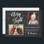 Chalkboard Brush Schriftart MERRY und BRIGHT 2 Fot Feiertagskarte<br><div class="desc">Chalkboard Brush Schriftart MERRY und BRIGHT zwei Fotos Urlaubskarte. Chalkboard Hintergrund und Platz für 2 Bilder mit MERRY und BRIGHT geschrieben in Pinsel Schriftart. Schicken Sie diese elegante,  einfache Chalkboard-Foto-Urlaubskarte an Ihre Familie und Freunde. Kann vollständig angepasst werden. Für weitere Anpassungen wenden Sie sich bitte an mich unter mypaperlove2021@gmail.com</div>