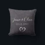 Chalkboard Couple Names Hochzeitstag Kissen<br><div class="desc">Chalkboard Couple Namen Hochzeitdatum Custom Throw Kissen</div>
