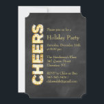 Chalkboard Feiertag Einladung<br><div class="desc">"Cheers" geschrieben in Vintagen Markisenleuchten auf einem Chalkboard-Hintergrund,  betont diese Holiday Party Einladung,  sodass es ein schicker und trendiger Look.</div>
