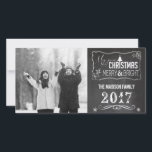 Chalkboard Festliche Weihnachtsfeier Fotokarte Feiertagskarte<br><div class="desc">Diese Chalkboard Festliche Weihnachtsfeier Fotokarte ist eine großartige Möglichkeit,  um Ihre Feriengruste an Familie und Freunden auszudrücken! Diese Fotokarte bietet einen rustikalen schwarzen Chalkboard Hintergrund mit Foto Ihrer Wahl und hat lustige Schriftart,  die dies zu einem einzigartigen Weihnachtsgrüßen machen.</div>