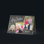 Chalkboard Foto Collage Imitate Gold Glitzer Feiertagskarte<br><div class="desc">Mit dieser modernen Urlaubskarte,  die eine Collage aus Foto auf einem Chalkboard-Hintergrund bietet,  senden Sie Wünsche für ein frohes Weihnachtsfest.</div>