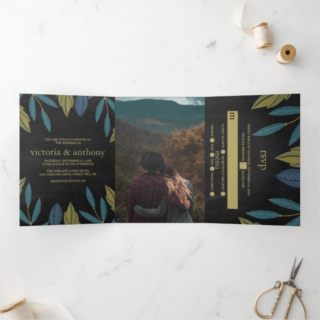 Chalkboard Leaf Wedding Suite Dreifach Gefaltete Einladung (Innenseite)