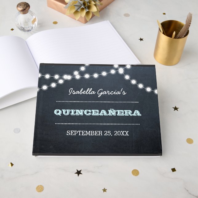 Chalkboard Lights Aqua Quinceñera Gästebuch (Vorderseite Offen)
