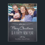 Chalkboard Look Weihnachtsfotokarte Postkarte<br><div class="desc">Feiern Sie die Saison mit dieser modernen und stilvollen Urlaubspostkarte aus Berry Berry Sweet.</div>