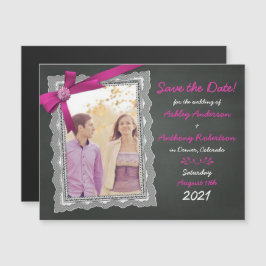 Chalkboard Magenta Bow Foto Hochzeit Speichern Sie Magneteinladung