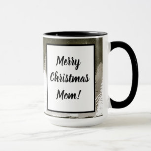 Chalkboard mit weißem und grauem Schnee bedeckten  Tasse