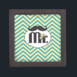 Chalkboard Mr. Yellow and Green Zigzag Zickzack Schmuckkiste<br><div class="desc">Halbpension Mr. Yellow and Turquoise Wedding</div>