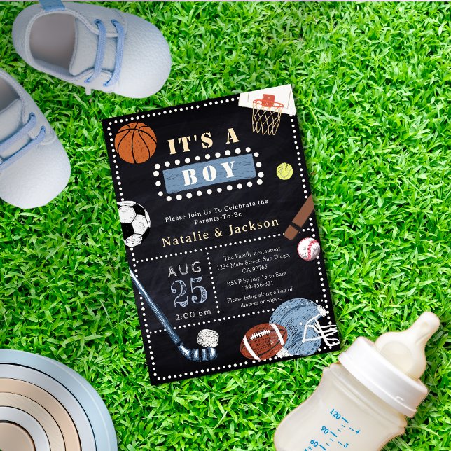 Chalkboard Sport Thema Kinderdusche Einladung (Chalkboard Sport Theme Baby Boy Shower Invitation)