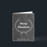 Chalkboard Vintag Frohe Weihnachtsblattfeuer Feiertagskarte<br><div class="desc">Saubere und einfache Weihnachtskarte mit einem Weihnachtskranz im Schneeflockenrahmen. Erhältlich als Flachkarte,  gefaltete Karte und Postkarte. Wünschen Sie allen ein frohes Weihnachtsfest und viel Glück ins neue Jahr!</div>