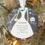 Chalkboard Wedding Gown Bridesmaid Foto Ornament<br><div class="desc">Chalkboard Hochzeitgown Bridesmaid Gift Keramik Foto Ornament. Foto von Ihnen die Braut mit Ihren Bridgeys auf einer Seite und eine Bistro Stil ästhetische Chalkboard Bride mit Retro Style Elements und Bannern. Geben Sie Ihre persönliche Nachricht mit dem Namen jeder Brautjungfrau und dem Datum der Hochzeit ein.</div>