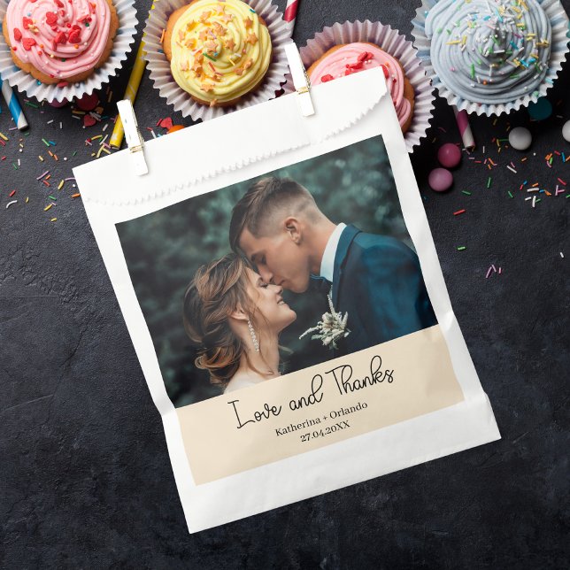 Champagne Elegant Wedding Love and Thanks Photo Geschenktütchen (Von Creator hochgeladen)