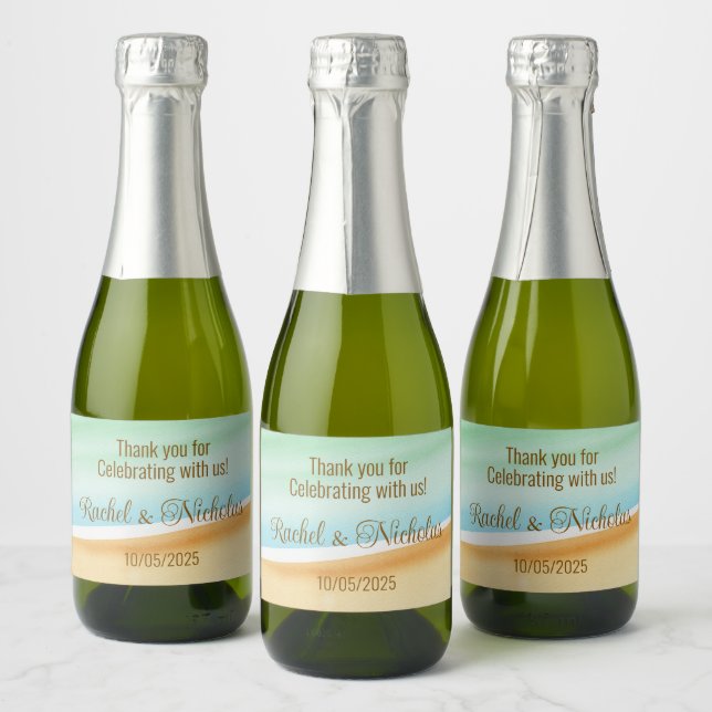 Champagner-Miniflaschen sind personalisiert (Flaschen)