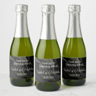 Champagner-Miniflaschen sind personalisiert