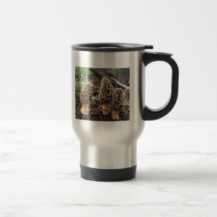 Champignon de morelle à aller tasse de café