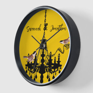 Chandelier jaune oiseau horloge personnalisée