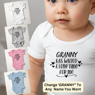 Change GRANNY Name hat lange auf mich gewartet Baby Strampler