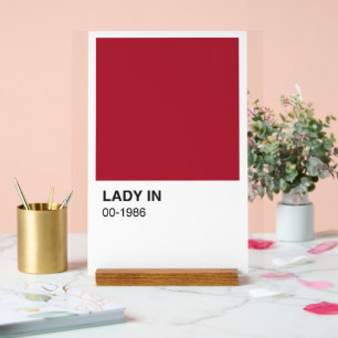 Chanson couleur rouge dame - Arrière - plan blanc