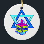 Chanukka-Davidsstern Keramik Ornament<br><div class="desc">Glücklicher Chanukka-Davidsstern Mit einem dreidel,  das "glückliches Chanukah sagt",  das den jüdischen Feiertagsspaß und -freude feiert.</div>