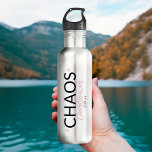 Chaos-Koordinator Edelstahlflasche<br><div class="desc">Bleibe stilvoll mit unserem Chaos-Koordinator Stainless Steel Water Bottle,  mit kühnen schwarzen Typografie und niedlichen rosa Herzen. Dieser moderne und elegante Sake ist das ideale Dankeschön für Veranstaltungsplaner,  Hochzeitskoordinatoren oder Mütter,  die das Chaos mühelos bewältigen,  während sie die Dinge elegant behalten haben!</div>