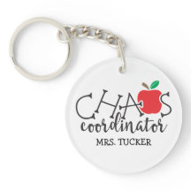 Chaos-Koordinator mit Apple & Teacher-Name