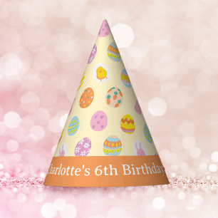 Chapeaux De Fêtes Motif d'oeufs peints en jaune pastel pour annivers