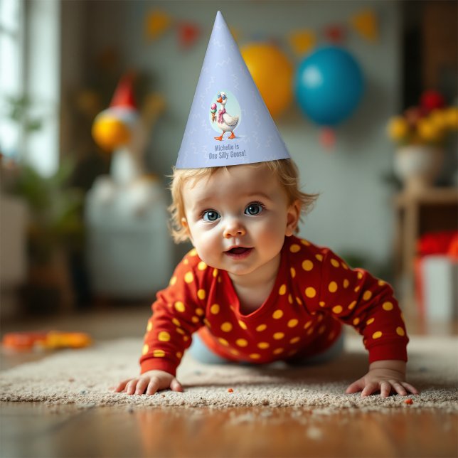 Chapeaux De Fêtes Une oie sotte fête d'anniversaire (One Silly Goose First Birthday Party Party Hat)