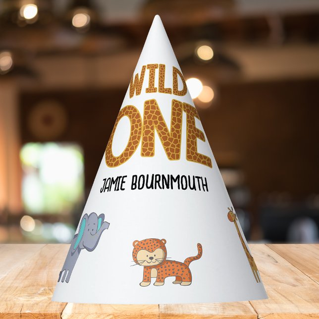 Chapeaux De Fêtes Wild One Safari Theme Boys 1er Anniversaire (Wild one 1st birthday party hat with jungle safari theme.)