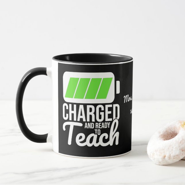 Chargé Et Prêt À Enseigner La Mug De Café Noir (Avec donut)