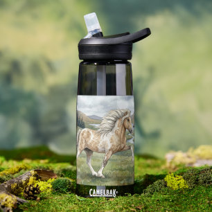 Charismatische Pinto-Isländer-Stute Aquarell Trinkflasche