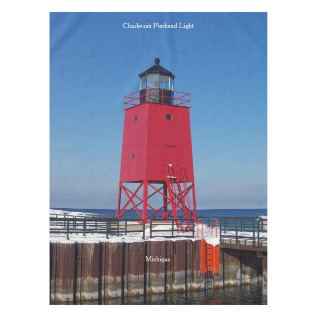 Charlevoix Pierhead Leichte Tischdecke (Vorderseite)