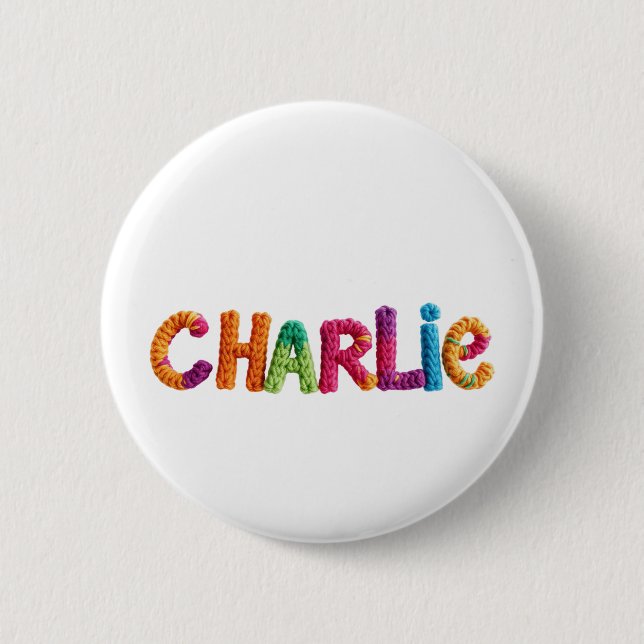 CHARLIE Name in lebendigem Häkelmuster Button (Vorderseite)
