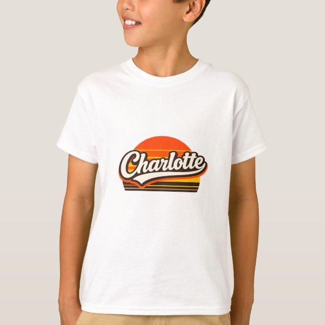 Charlotte Retro Sunset Personalized Name Design T-Shirt (Vorderseite)