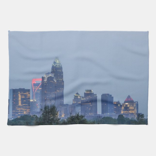 Charlotte-Stadt-Skyline Geschirrtuch (Horizontal)