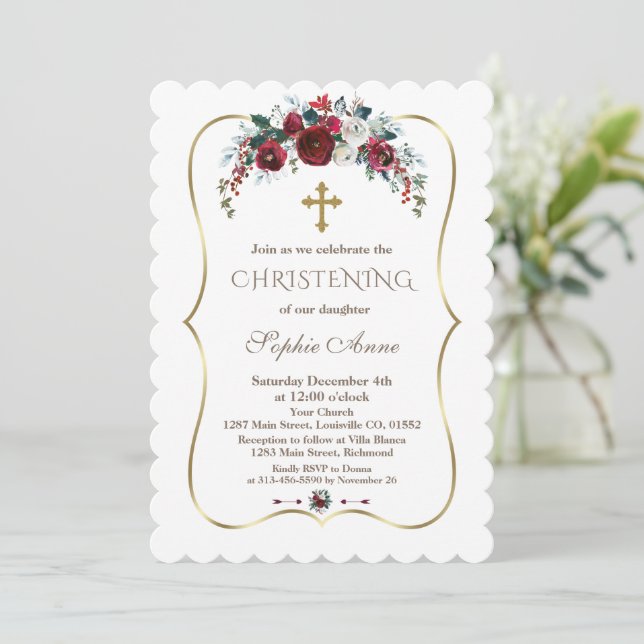 Charm Winter Burgundy Pine Gold Christening Einladung (Stehend Vorderseite)