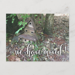 Charmantes altes Birdhouse-Foto "We ve Moved" Hinw Ankündigungspostkarte
